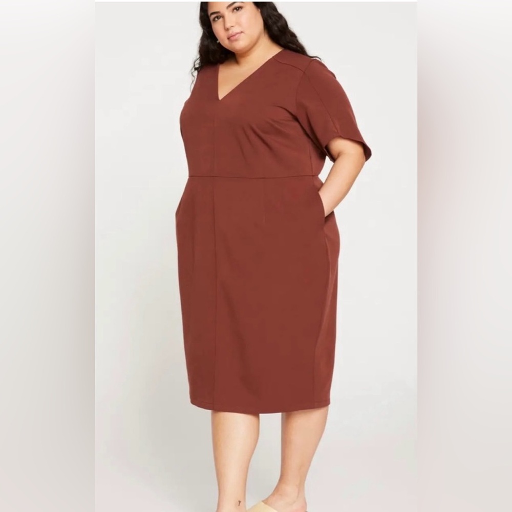 NWT Universal Standard Moira dress in Mocha, Size S (14-16)